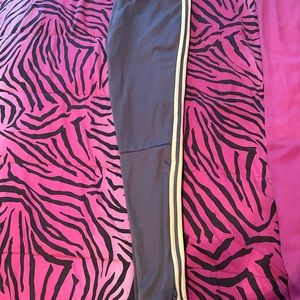 ESSENTIALS SINGLE JERSEY TAPERED OPEN HEM 3-STRIPES PANTS